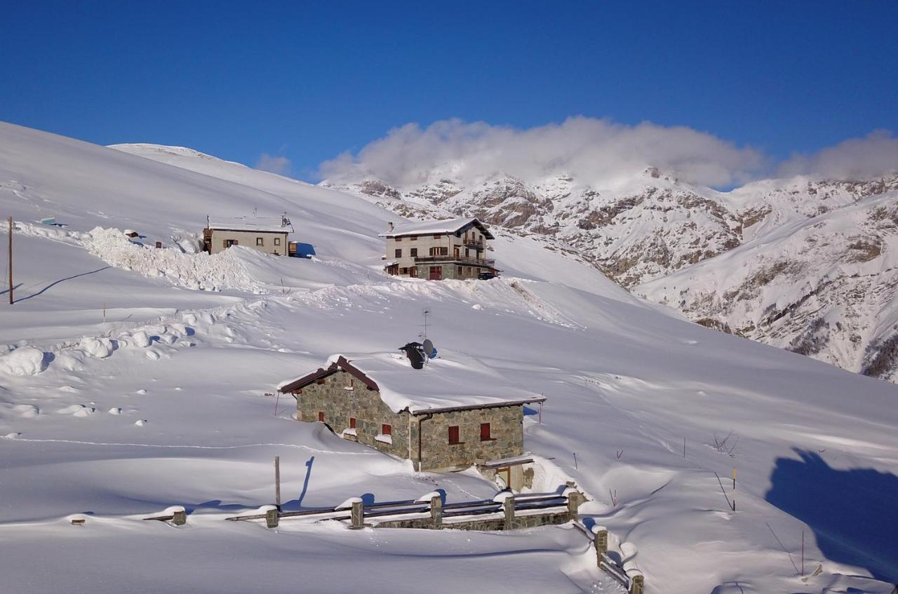 Alpino Lodge Bivio Livigno Exteriör bild