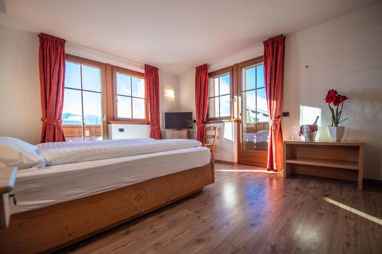 Alpino Lodge Bivio Livigno Exteriör bild