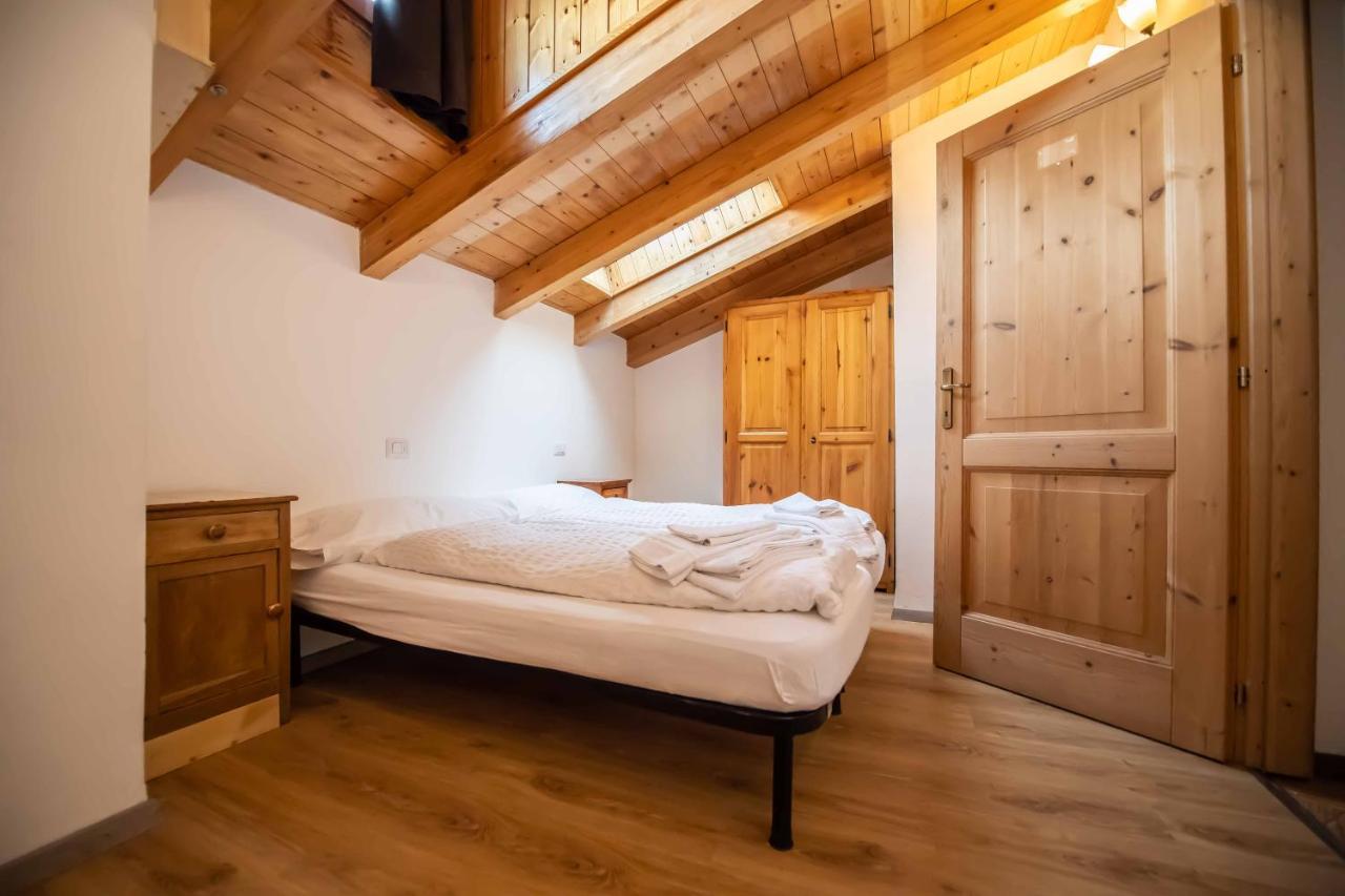 Alpino Lodge Bivio Livigno Exteriör bild