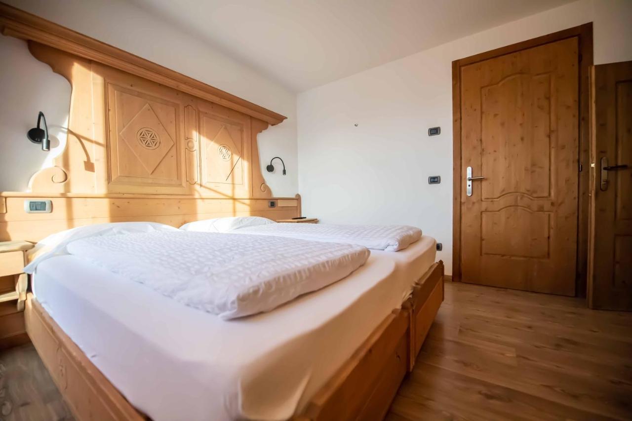 Alpino Lodge Bivio Livigno Exteriör bild