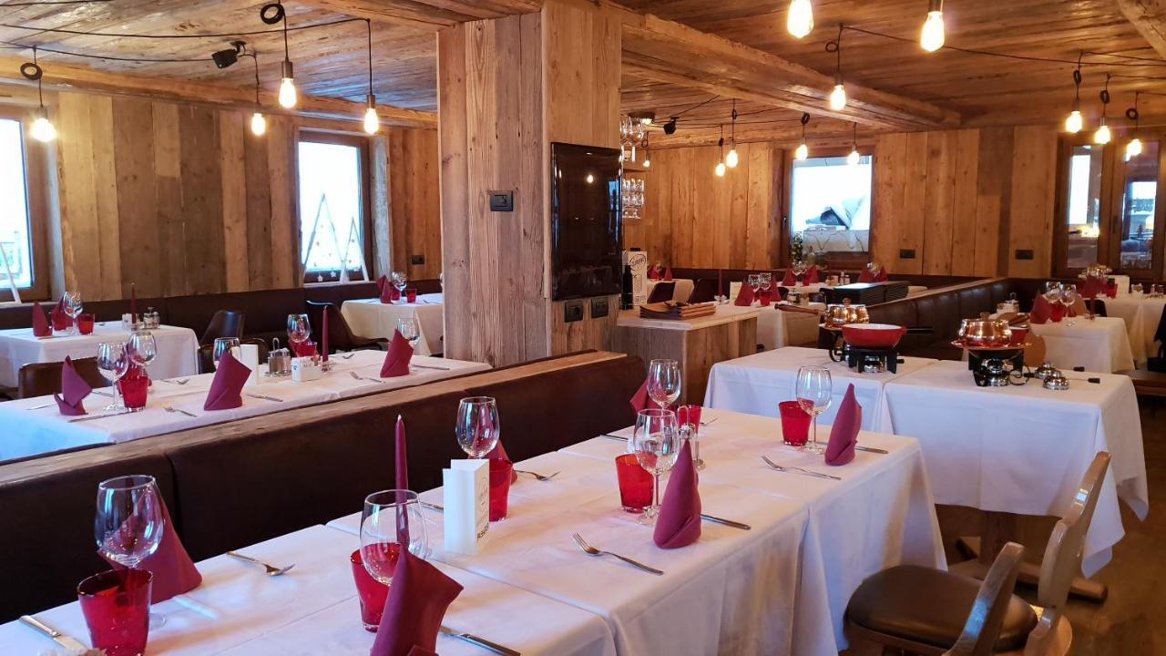 Alpino Lodge Bivio Livigno Exteriör bild