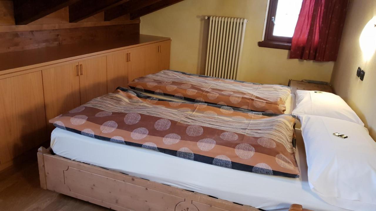 Alpino Lodge Bivio Livigno Exteriör bild