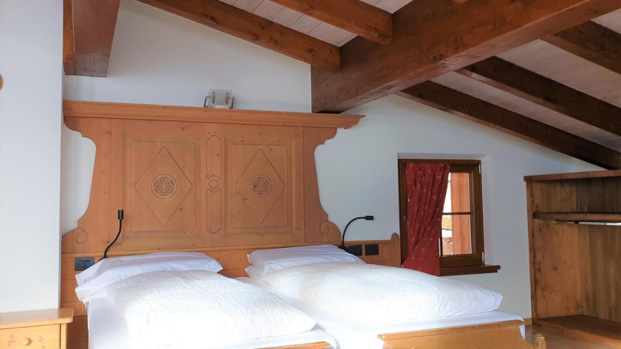 Alpino Lodge Bivio Livigno Exteriör bild